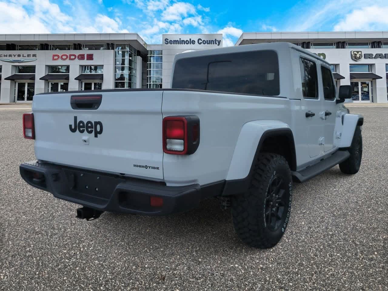Thumbnail: 2025 Jeep Gladiator - 8