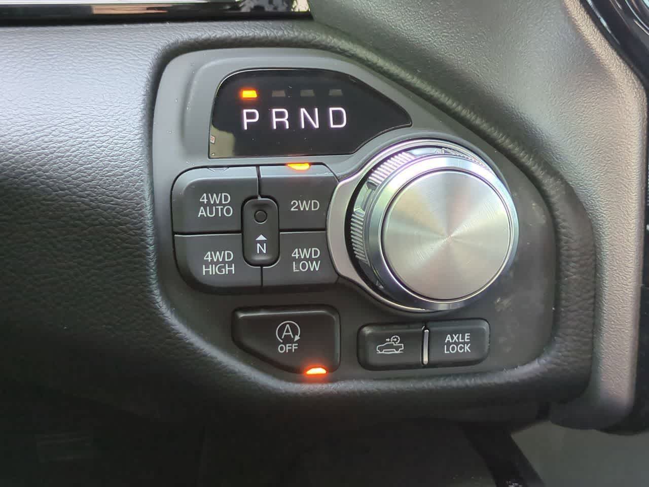 Thumbnail: 2026 RAM 1500 - 33