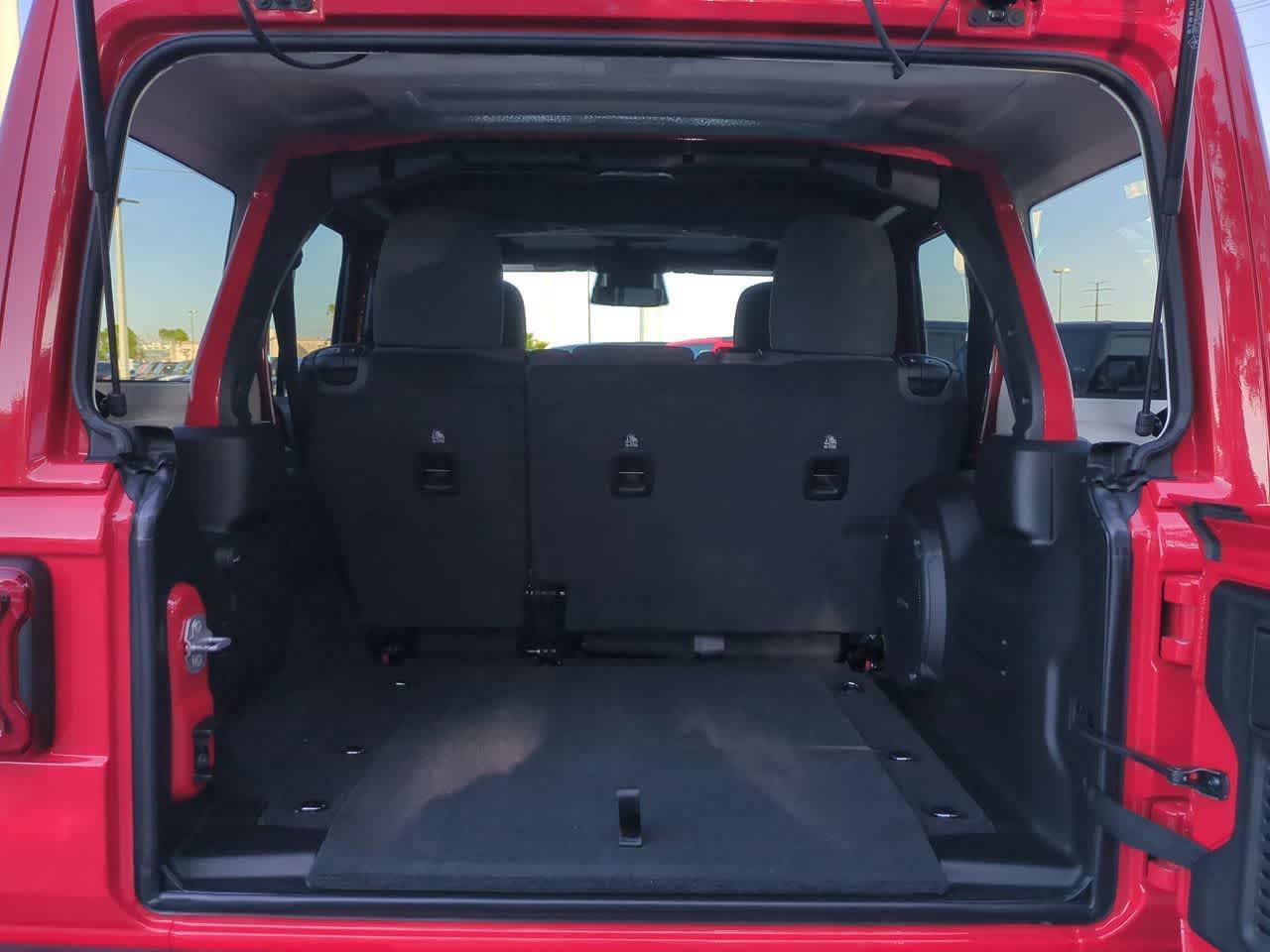 Thumbnail: 2026 Jeep Wrangler - 34