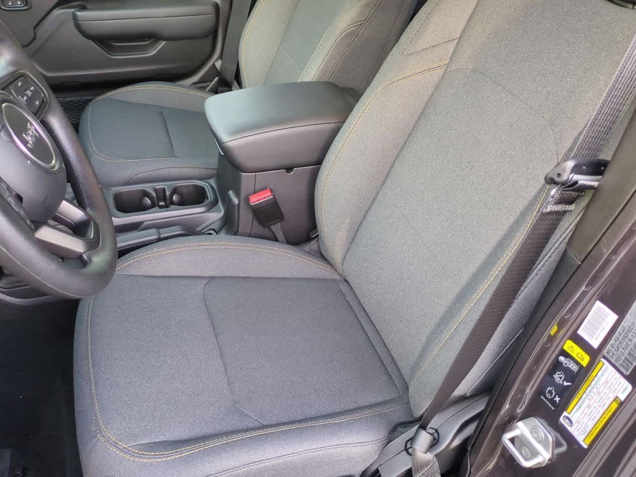 Thumbnail: 2025 Jeep Wrangler - 16