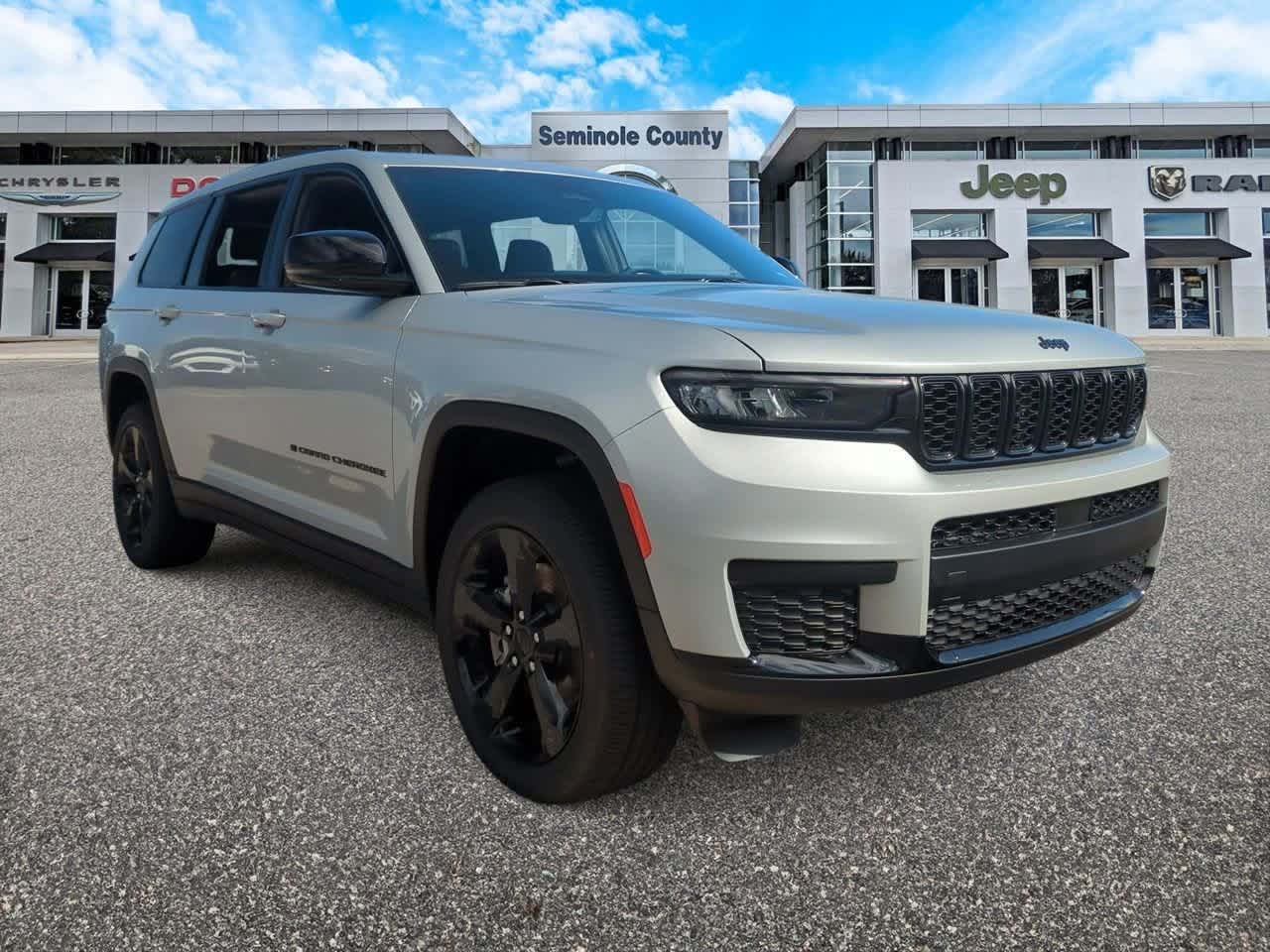 Thumbnail: 2025 Jeep Grand Cherokee L - 2