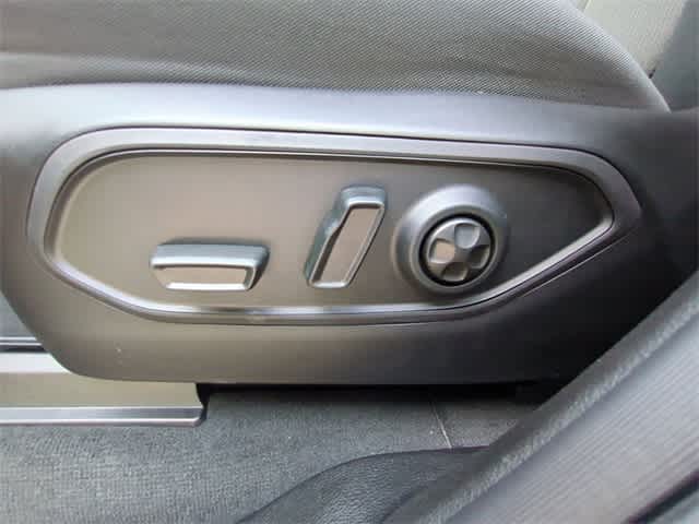 Thumbnail: 2025 Jeep Grand Cherokee - 18