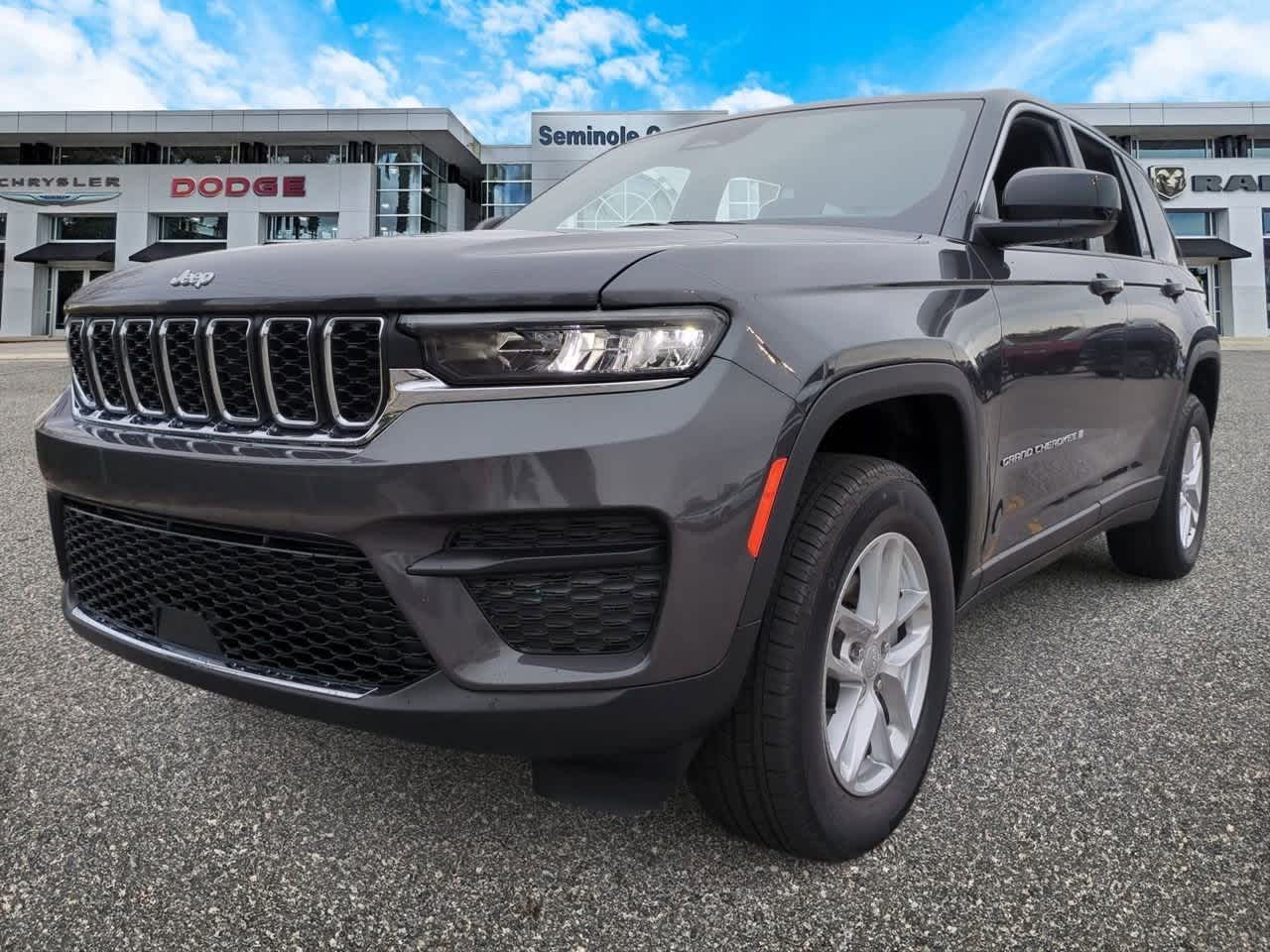 Thumbnail: 2025 Jeep Grand Cherokee - 4