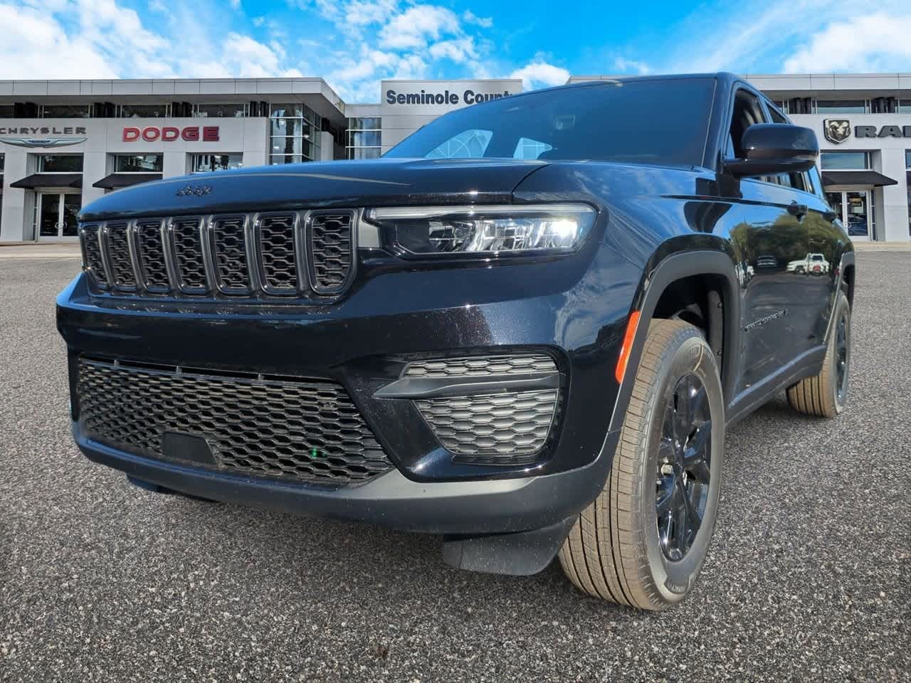 Thumbnail: 2025 Jeep Grand Cherokee - 4