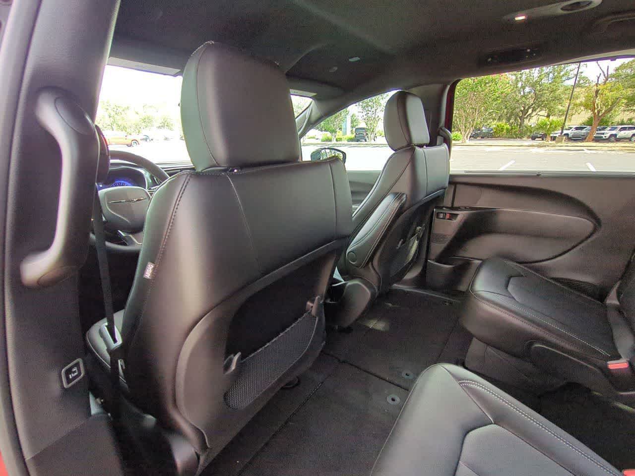 Thumbnail: 2026 Chrysler Voyager - 19