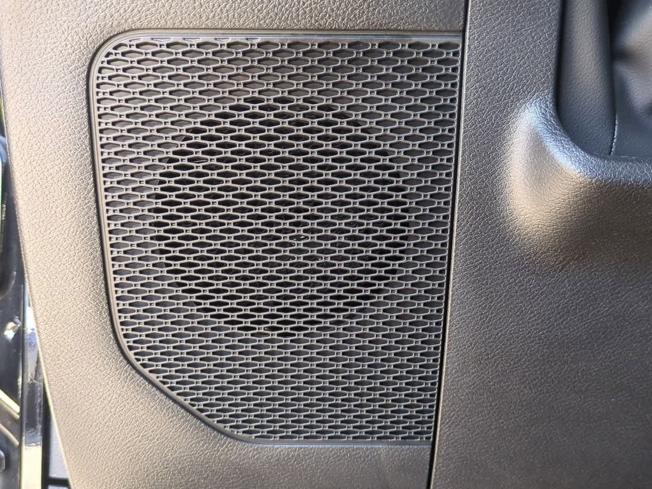 Thumbnail: 2023 Jeep Wrangler - 31