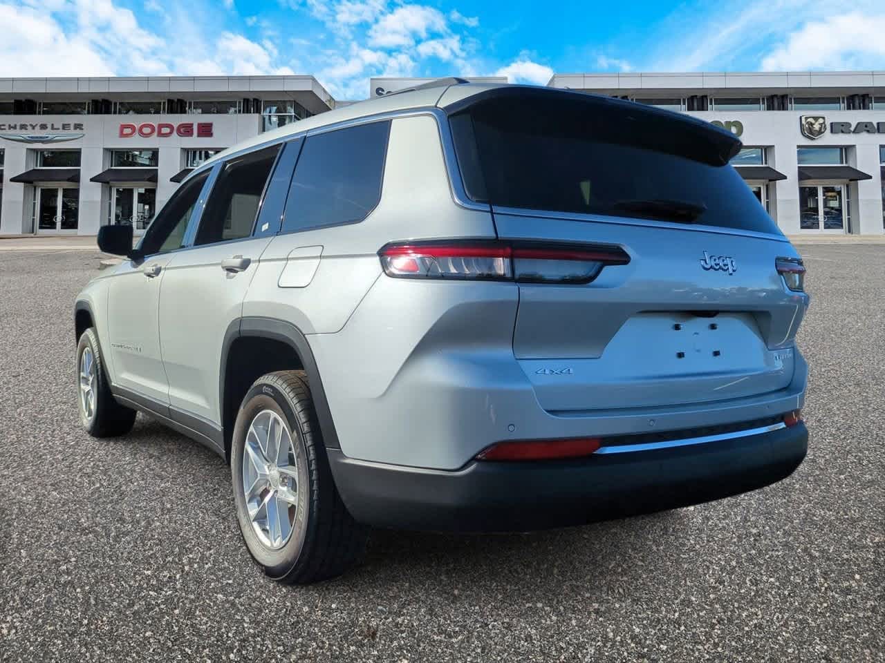 Thumbnail: 2025 Jeep Grand Cherokee L - 6