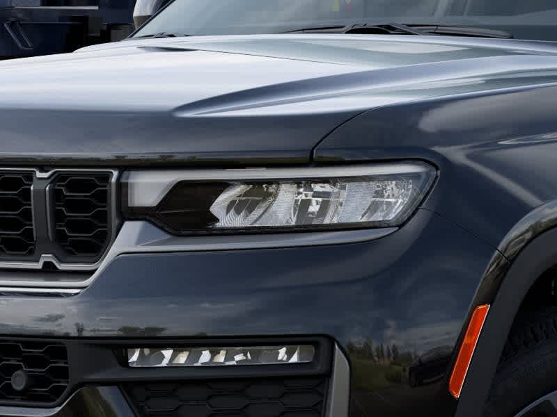 Thumbnail: 2026 Jeep Grand Cherokee - 10