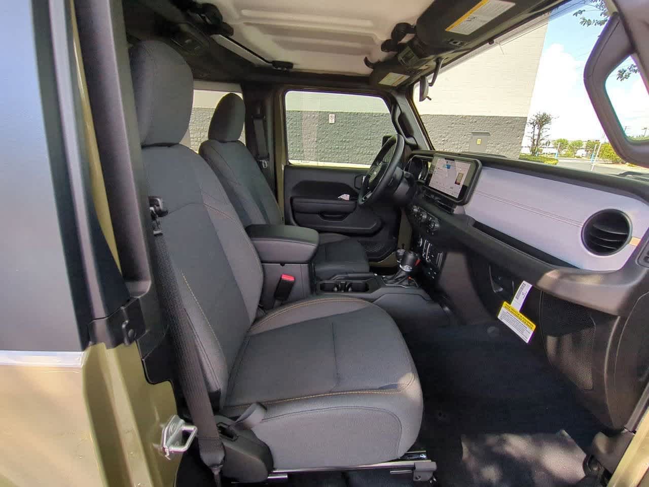 Thumbnail: 2025 Jeep Wrangler - 19