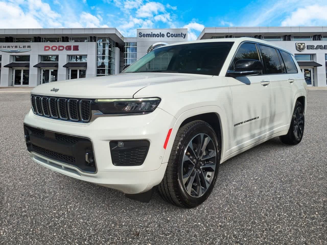 Thumbnail: 2022 Jeep Grand Cherokee L - 4