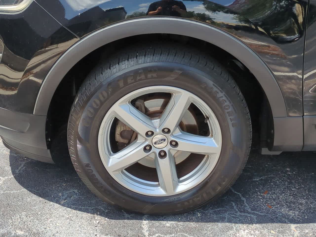 Thumbnail: 2018 Ford Explorer - 14
