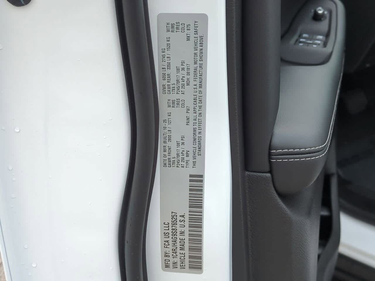 Thumbnail: 2025 Jeep Grand Cherokee - 36