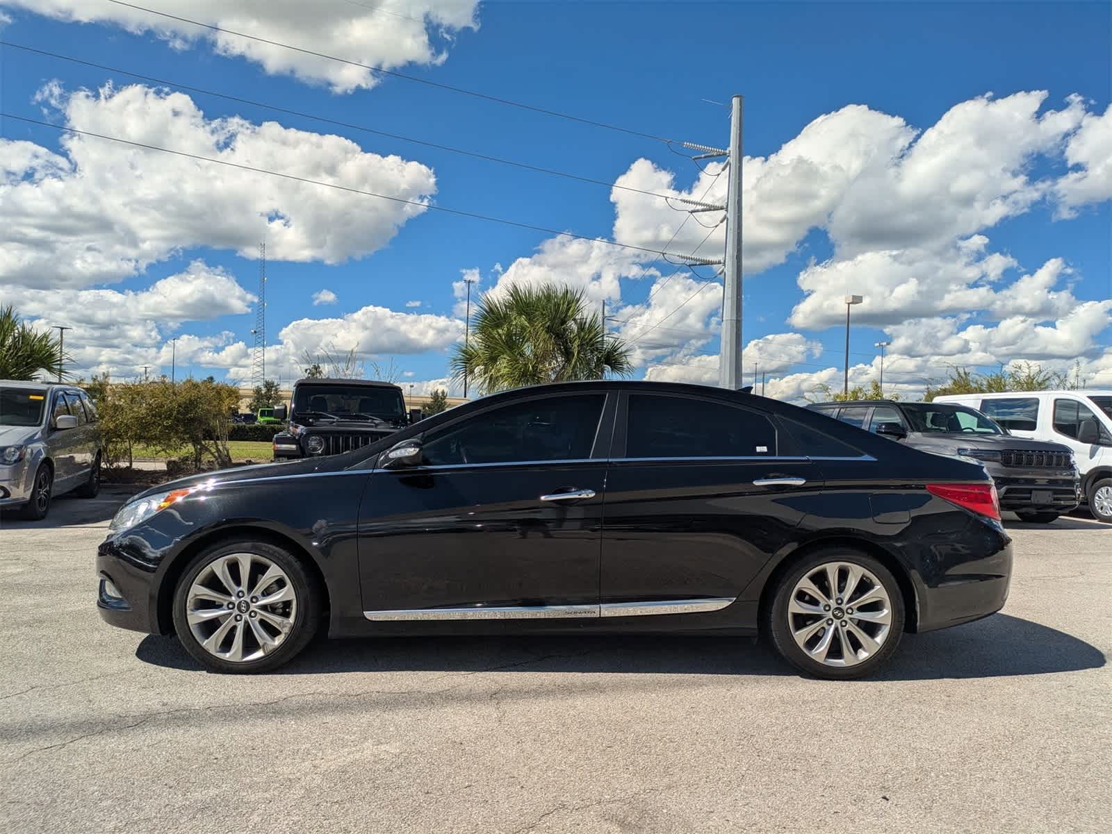 Thumbnail: 2011 Hyundai Sonata - 6