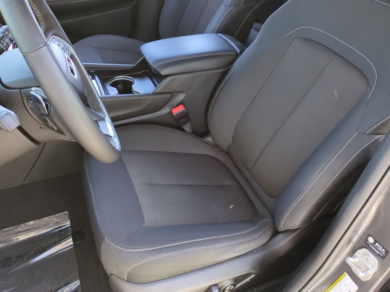 Thumbnail: 2024 Jeep Grand Cherokee - 17