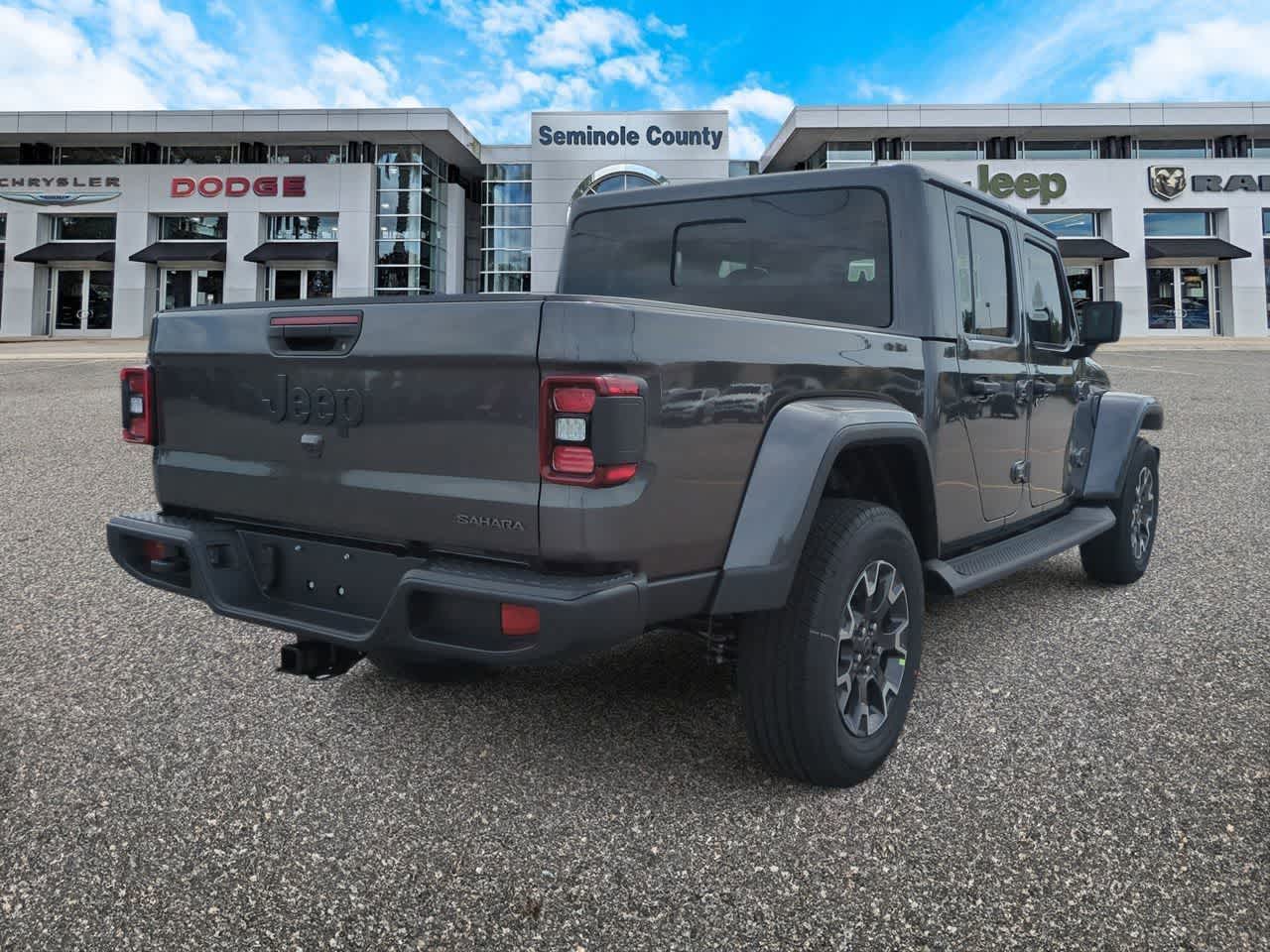 Thumbnail: 2026 Jeep Gladiator - 8