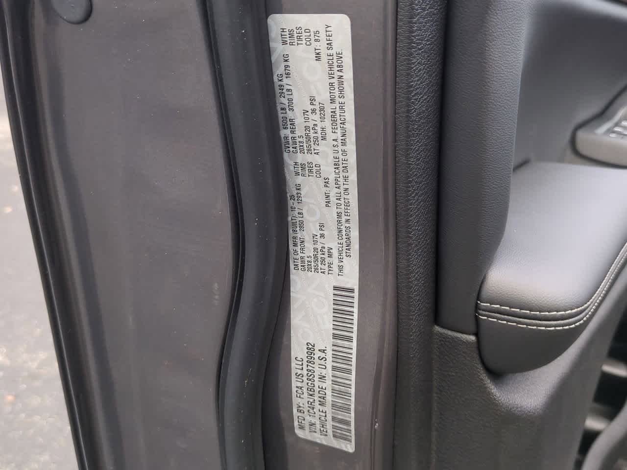 Thumbnail: 2025 Jeep Grand Cherokee L - 37