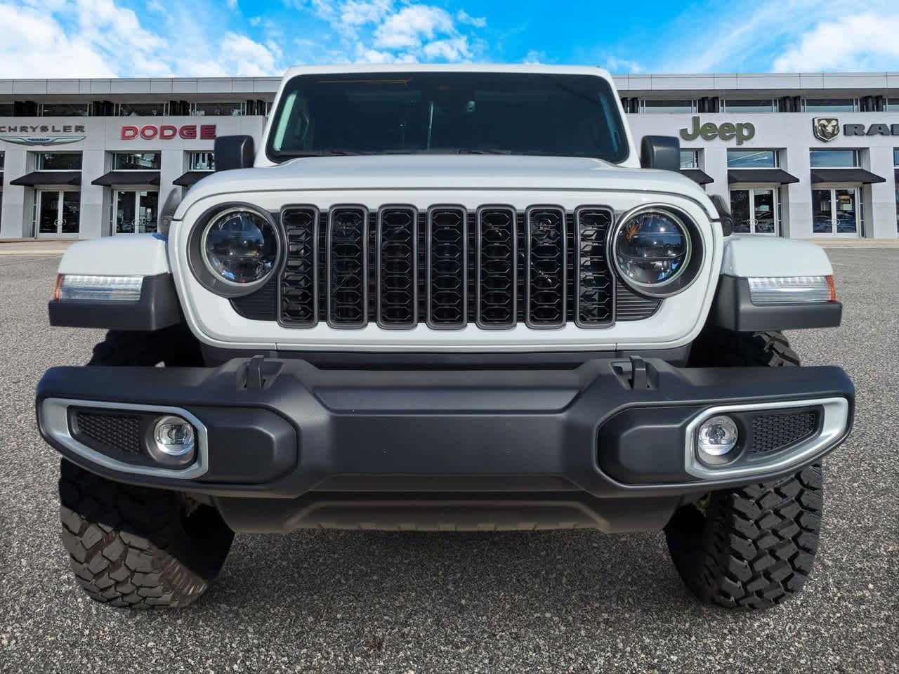 Thumbnail: 2025 Jeep Gladiator - 3