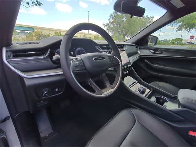 Thumbnail: 2025 Jeep Grand Cherokee - 10