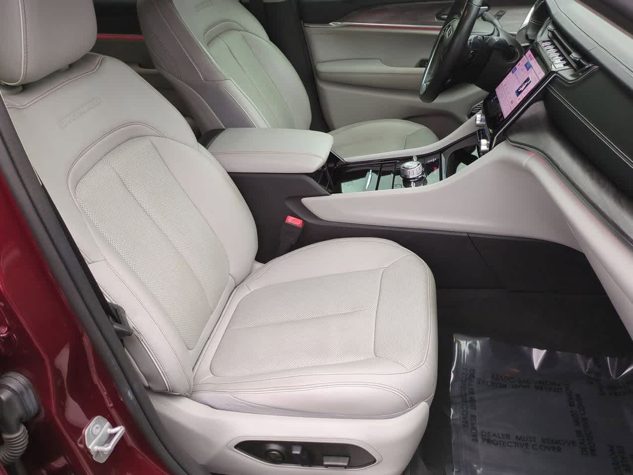 Thumbnail: 2022 Jeep Grand Cherokee L - 23