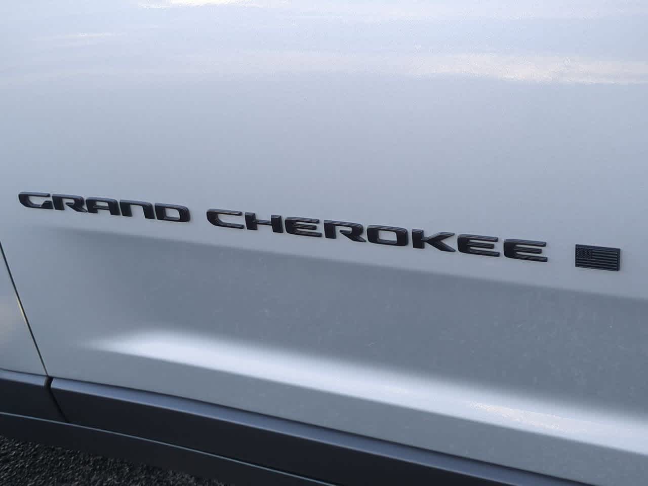 Thumbnail: 2025 Jeep Grand Cherokee - 13