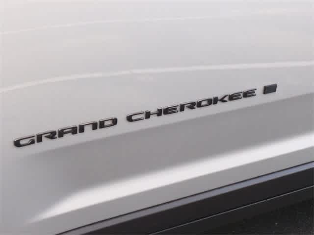 Thumbnail: 2025 Jeep Grand Cherokee - 13