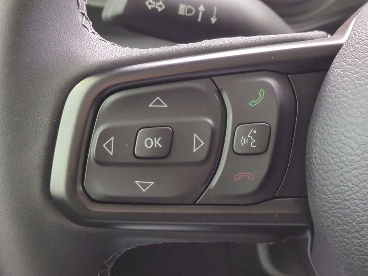 Thumbnail: 2025 Jeep Gladiator - 24