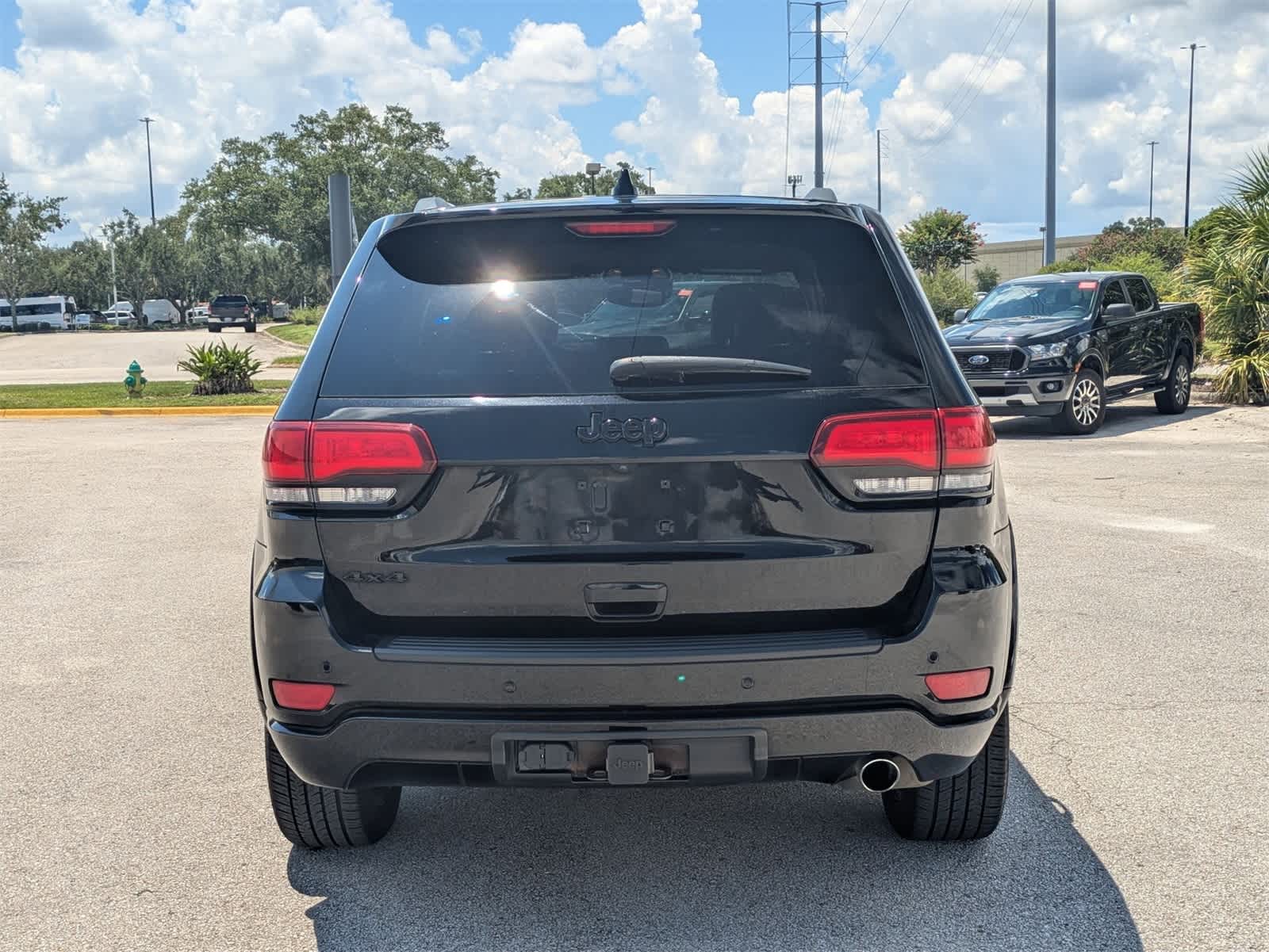 Thumbnail: 2020 Jeep Grand Cherokee - 4