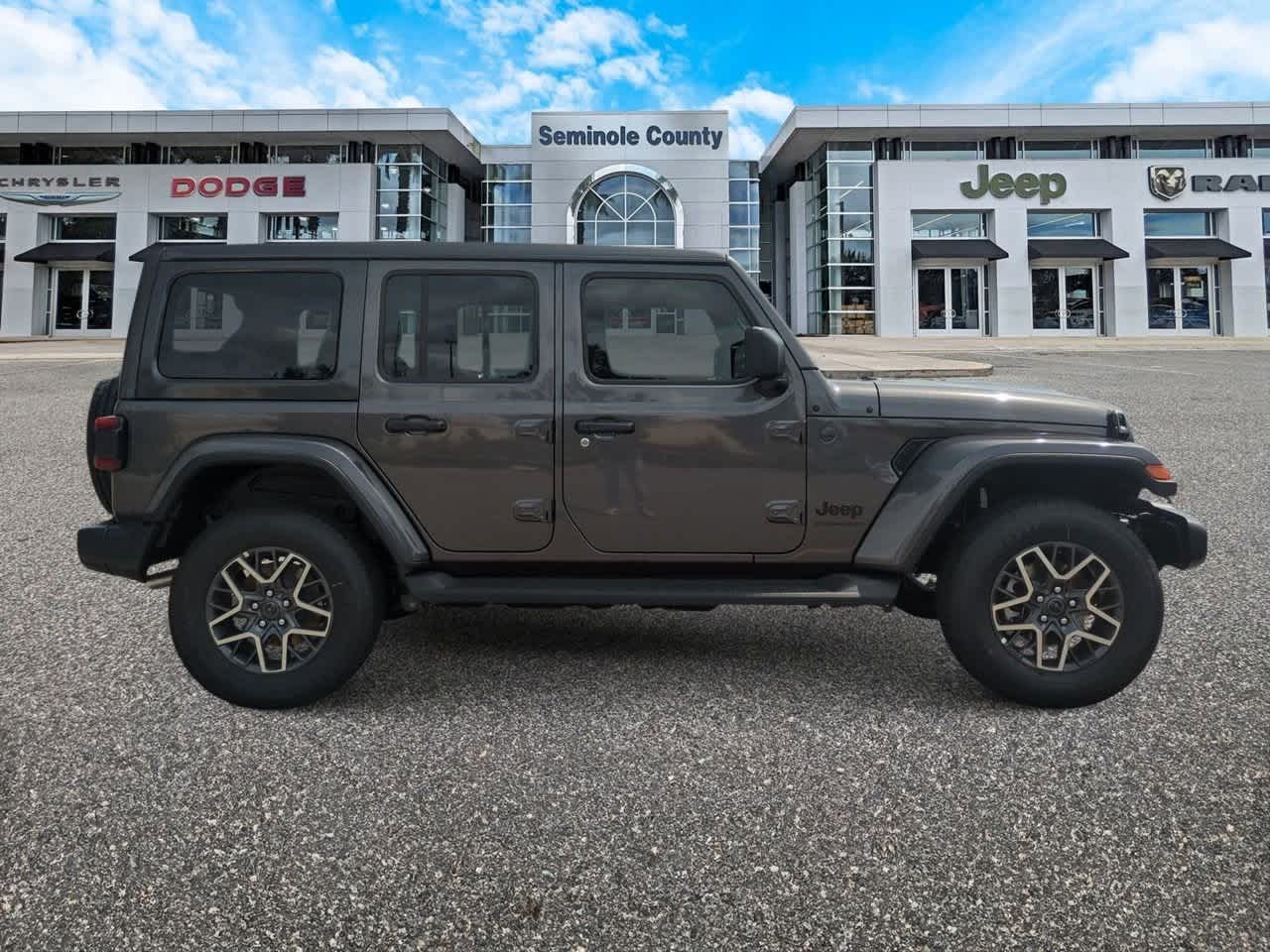 Thumbnail: 2025 Jeep Wrangler - 9