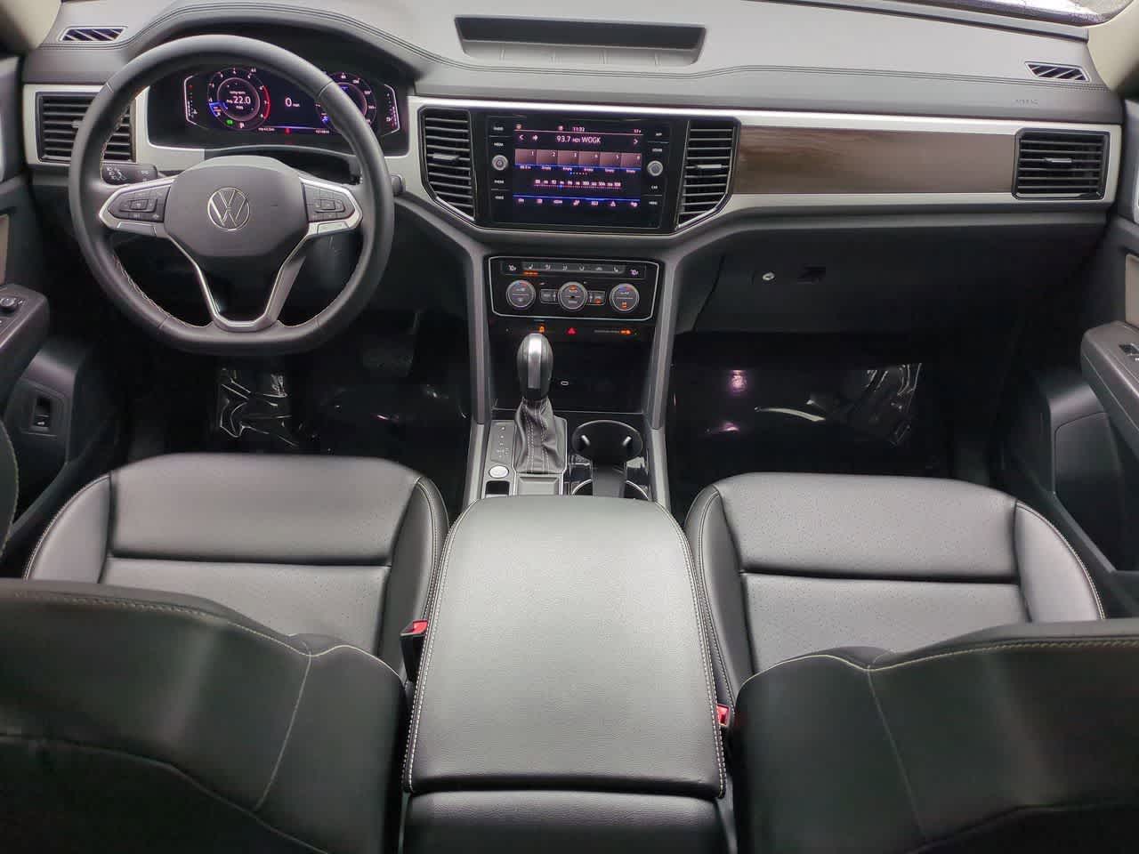 Thumbnail: 2023 Volkswagen Atlas - 16