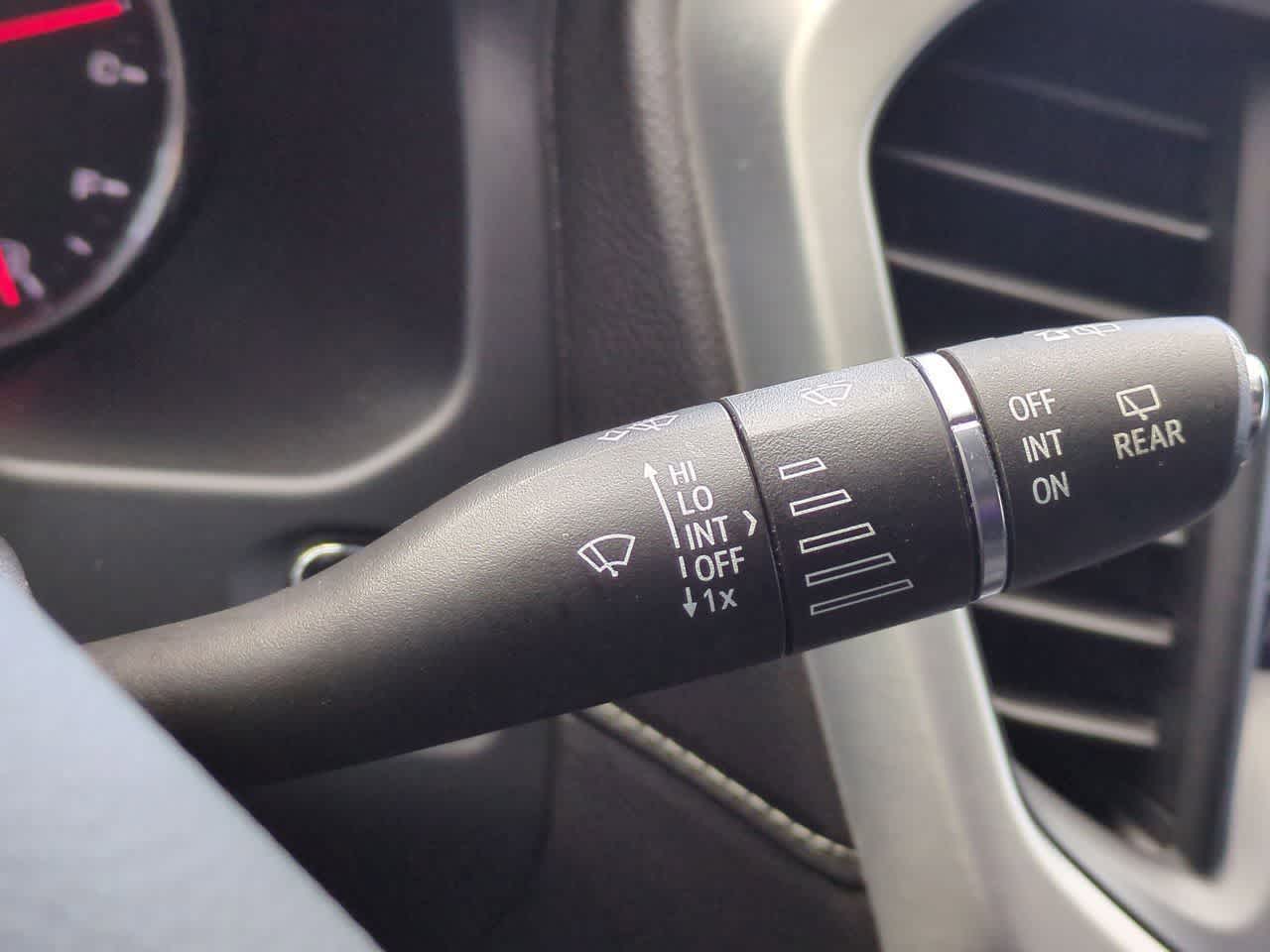 Thumbnail: 2022 GMC Acadia - 28