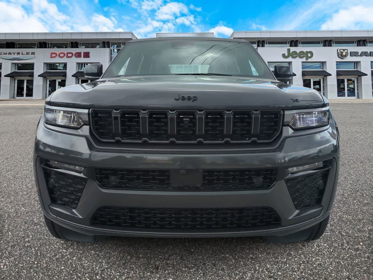 Thumbnail: 2026 Jeep Grand Cherokee - 3