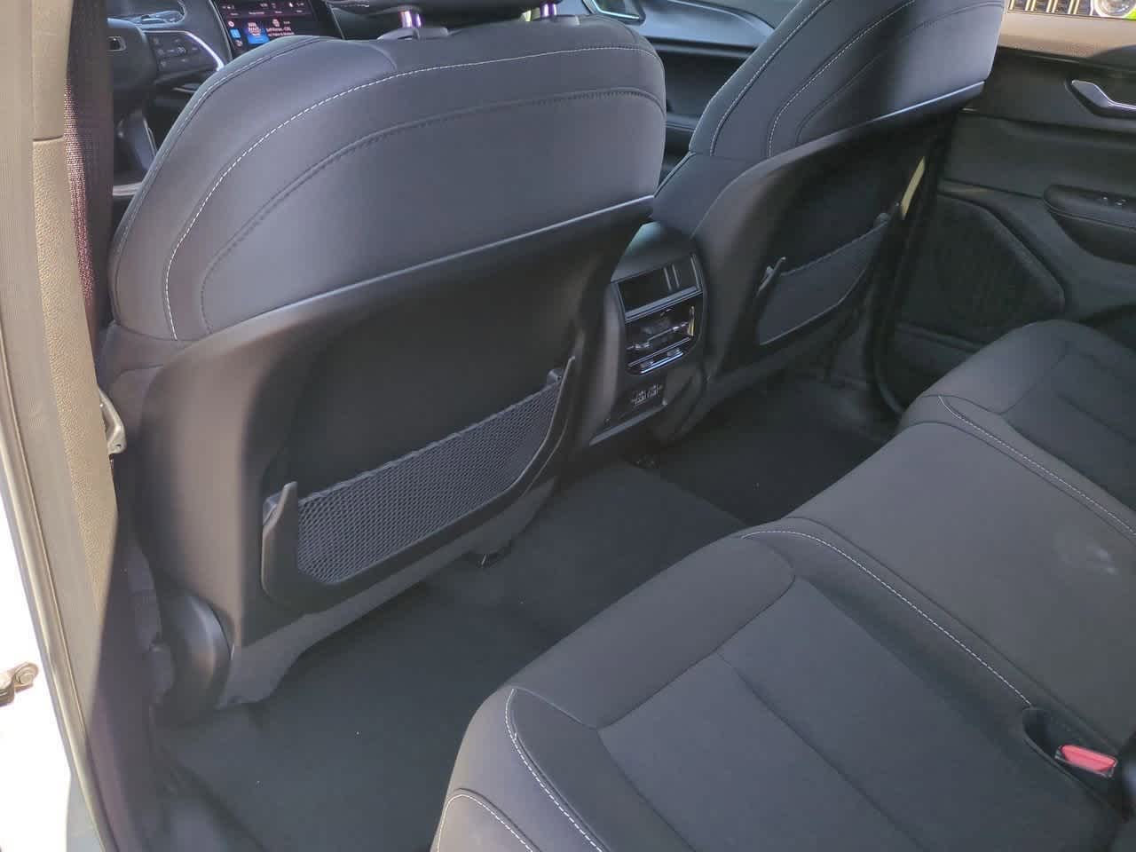 Thumbnail: 2025 Jeep Grand Cherokee - 19