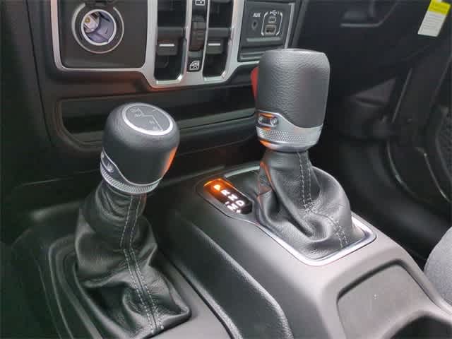 2025 Jeep Wrangler Sport S 32