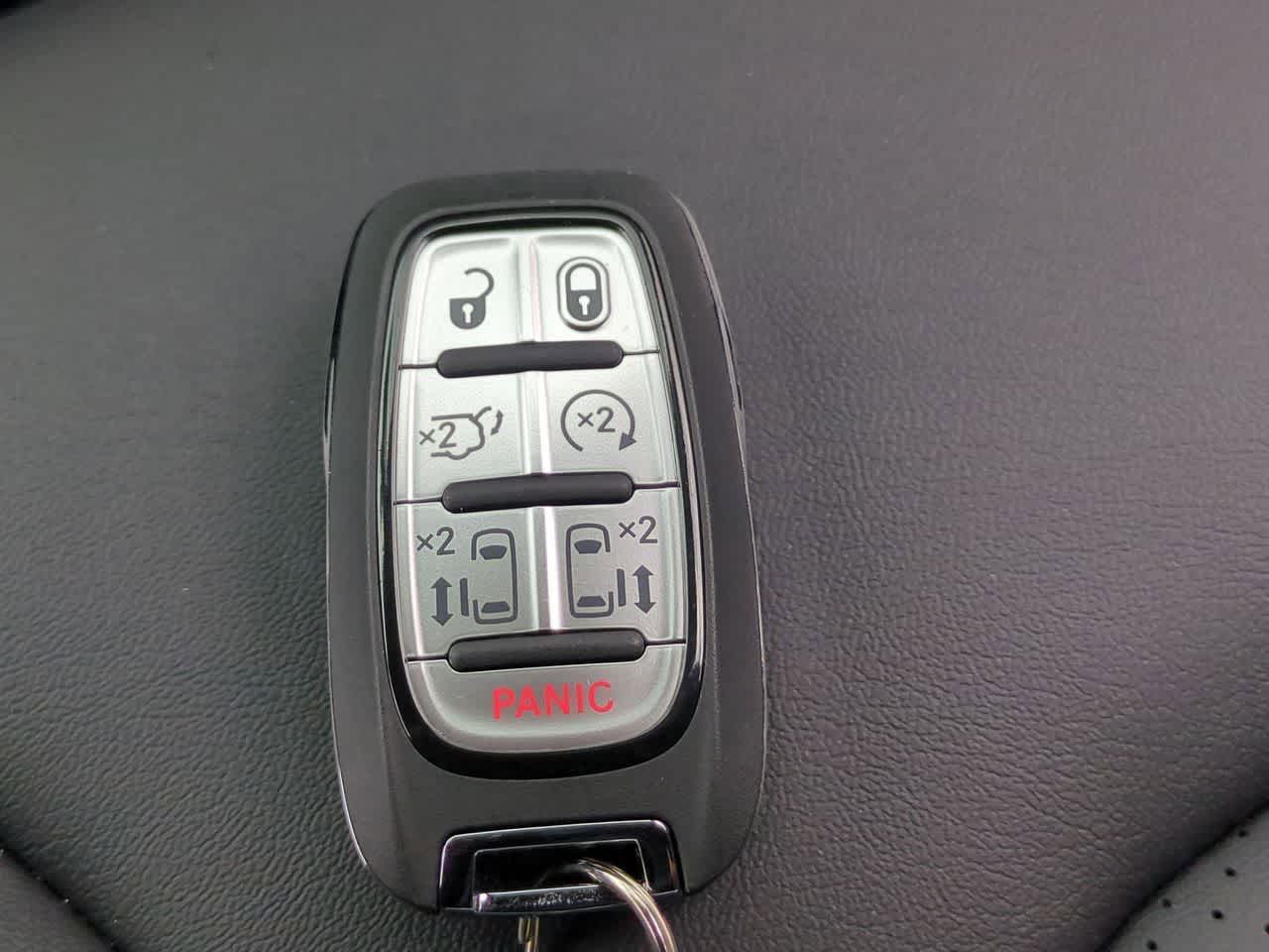 Thumbnail: 2026 Chrysler Pacifica - 34