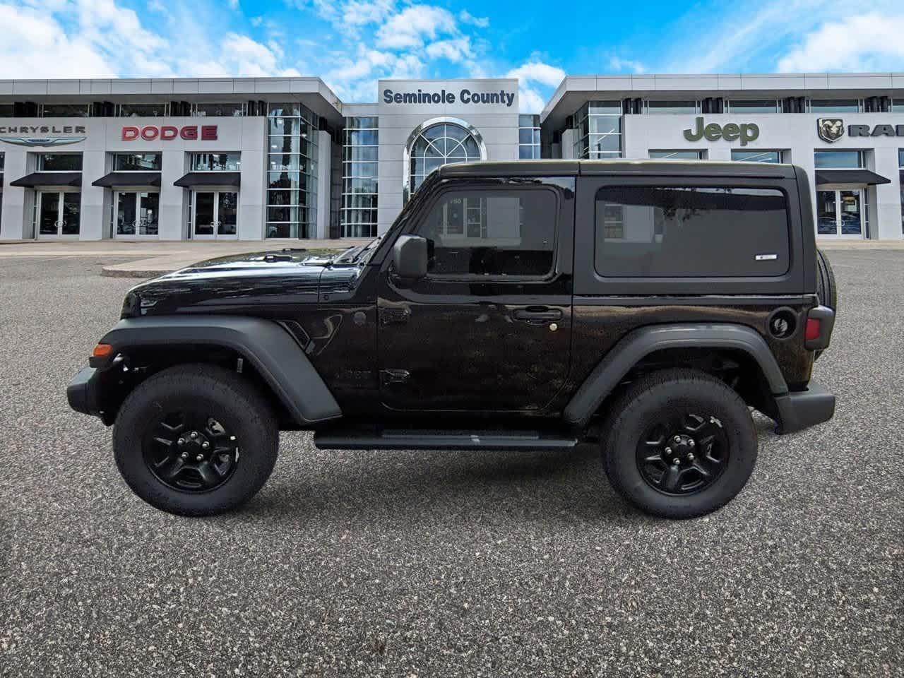 Thumbnail: 2025 Jeep Wrangler - 5