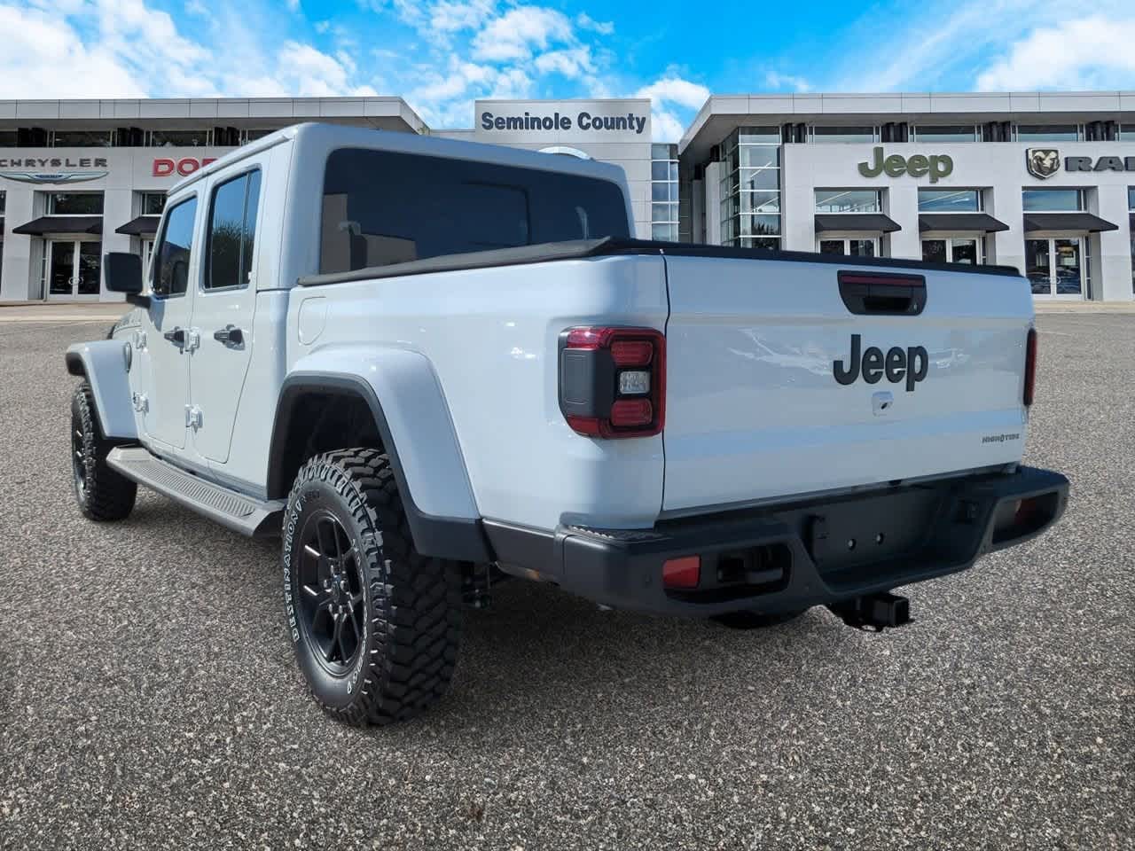 Thumbnail: 2025 Jeep Gladiator - 6