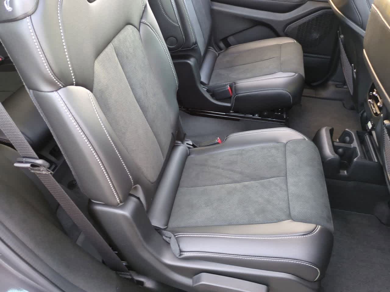 Thumbnail: 2025 Jeep Grand Cherokee L - 21