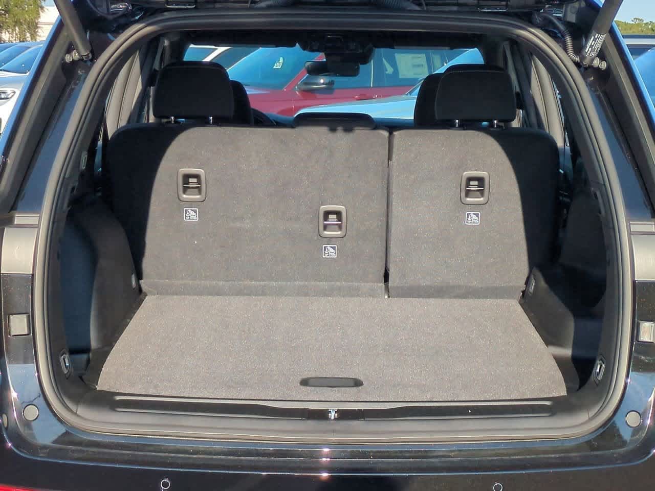 Thumbnail: 2025 Jeep Grand Cherokee - 35