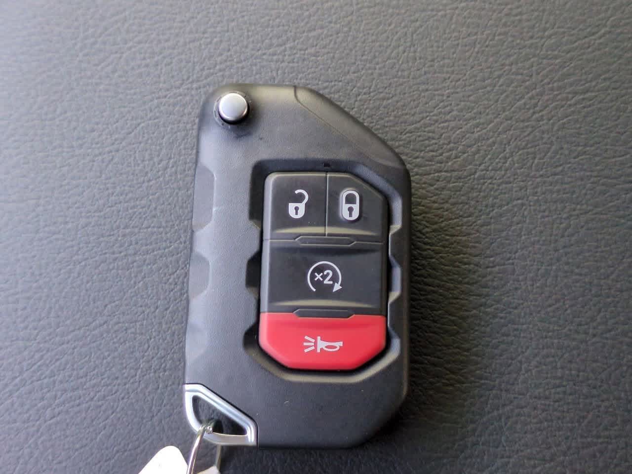 Thumbnail: 2025 Jeep Wrangler - 36