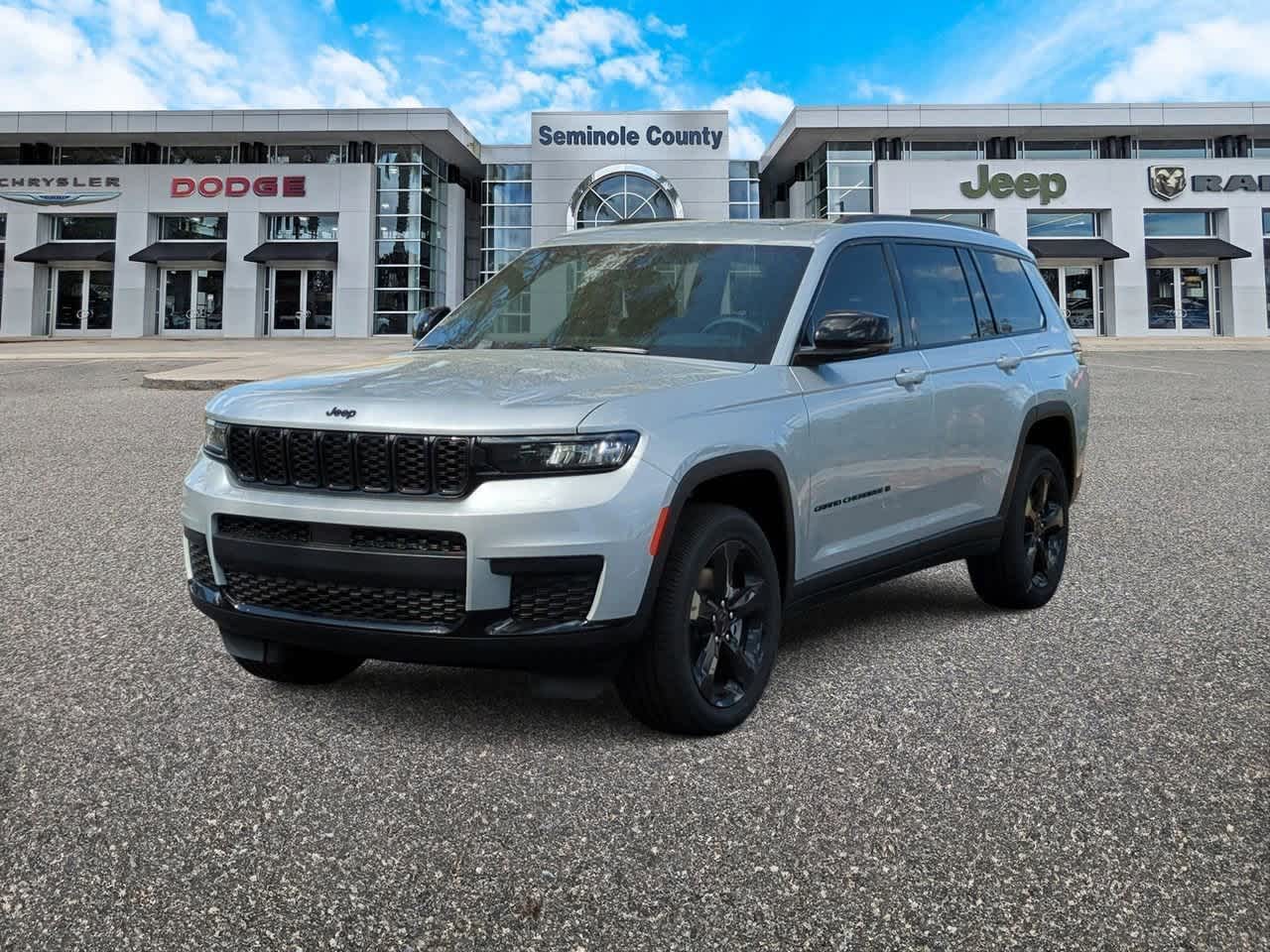 Thumbnail: 2025 Jeep Grand Cherokee L - 4
