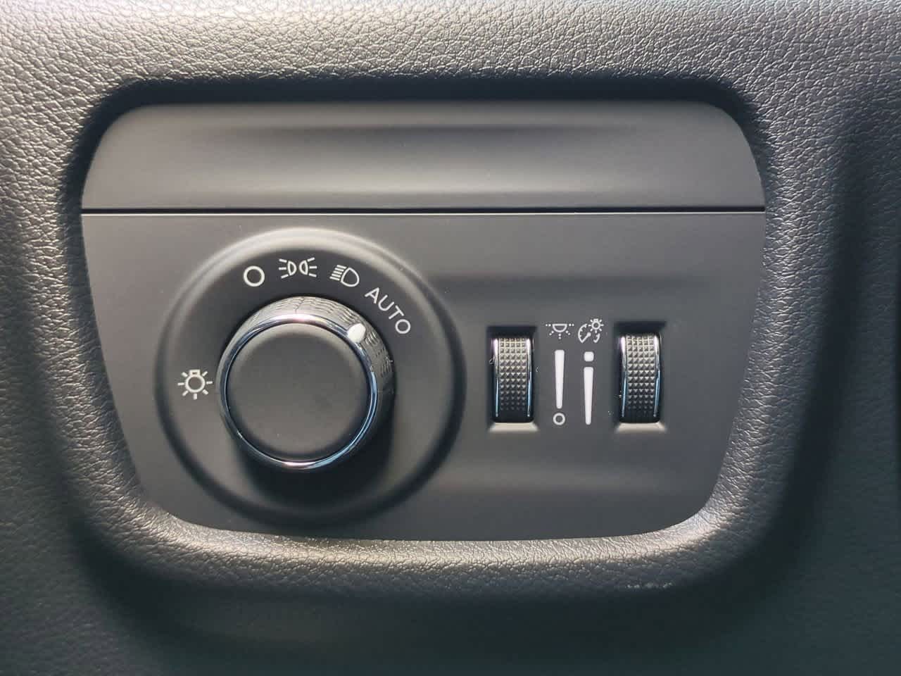 Thumbnail: 2025 Jeep Grand Cherokee - 18