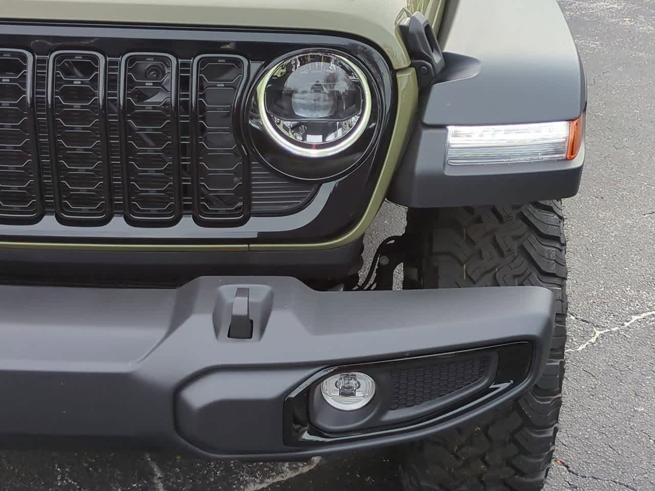 Thumbnail: 2025 Jeep Wrangler - 11