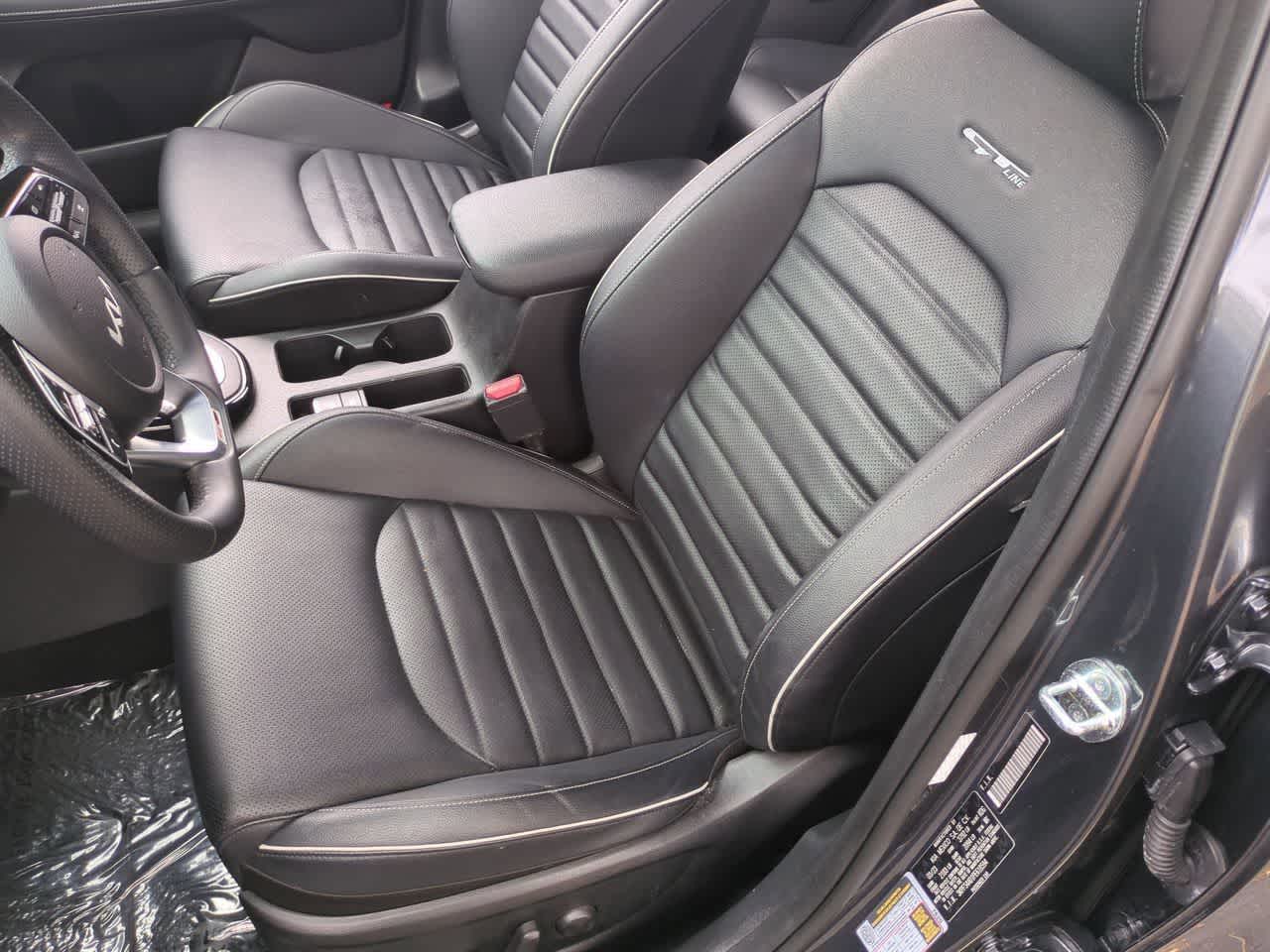 Thumbnail: 2023 Kia Forte - 17