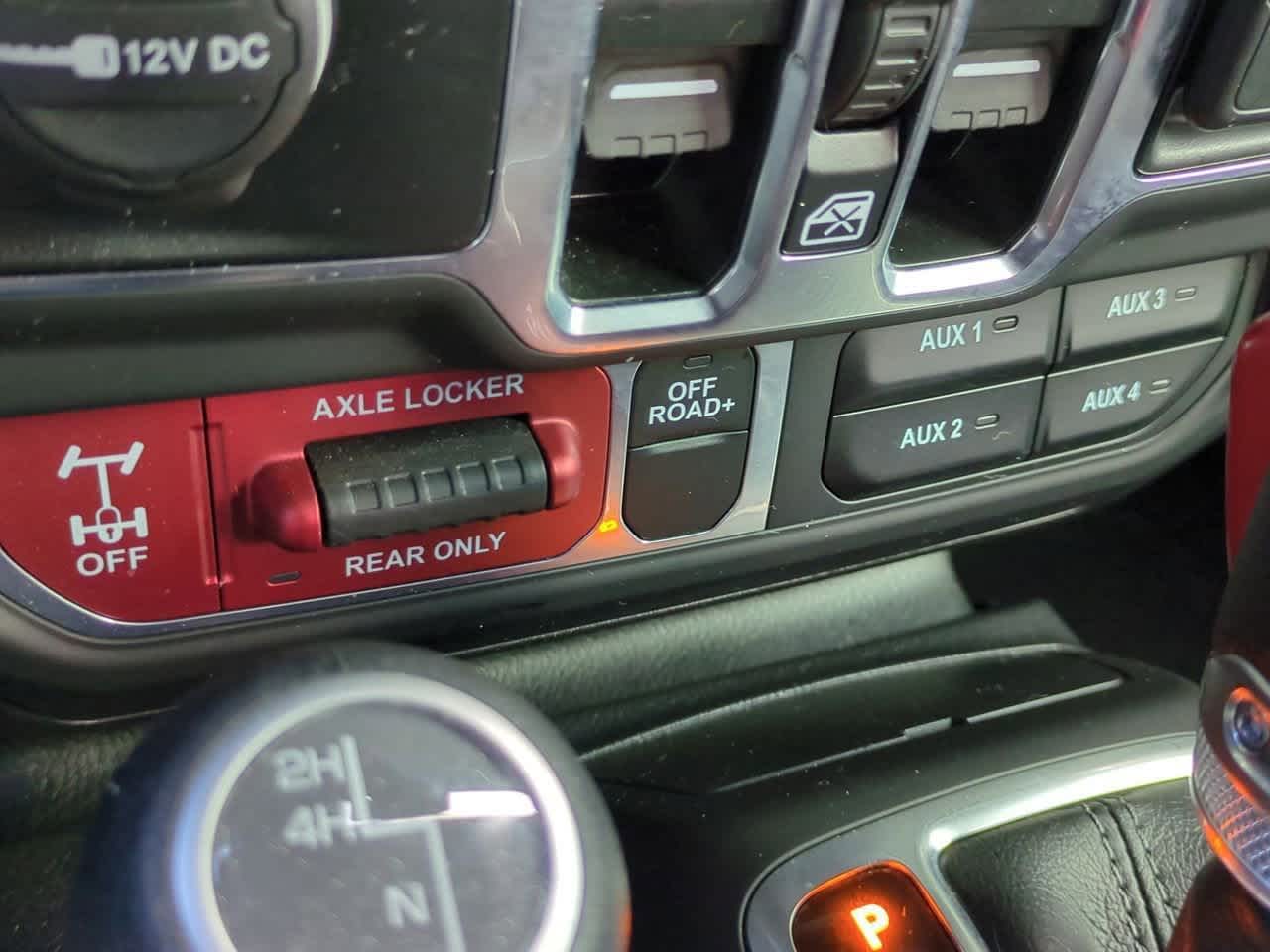 Thumbnail: 2025 Jeep Wrangler - 18