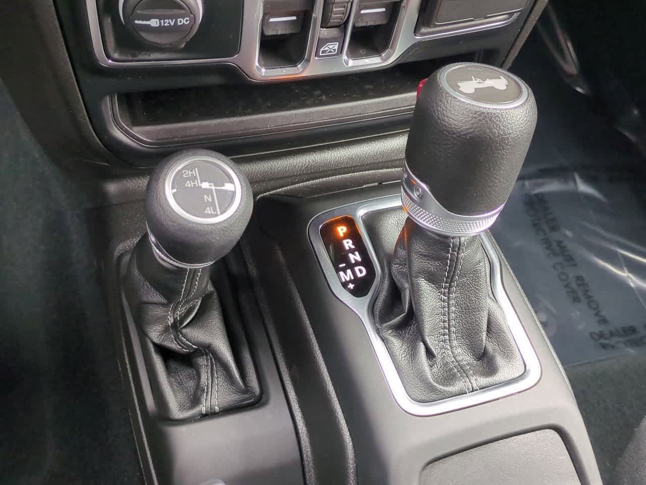 Thumbnail: 2024 Jeep Wrangler - 32