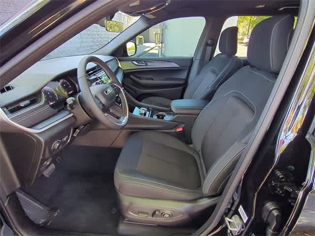 Thumbnail: 2025 Jeep Grand Cherokee L - 17