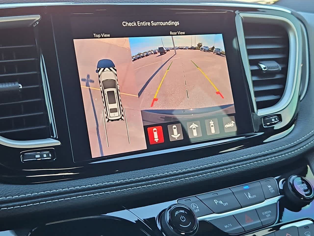 Thumbnail: 2026 Chrysler Pacifica - 29