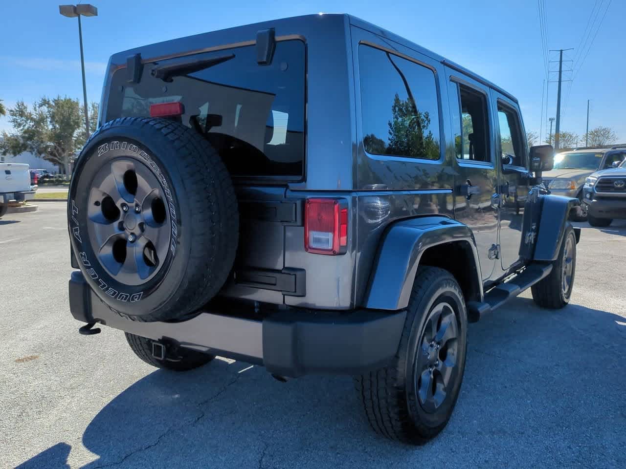 Thumbnail: 2017 Jeep Wrangler - 8