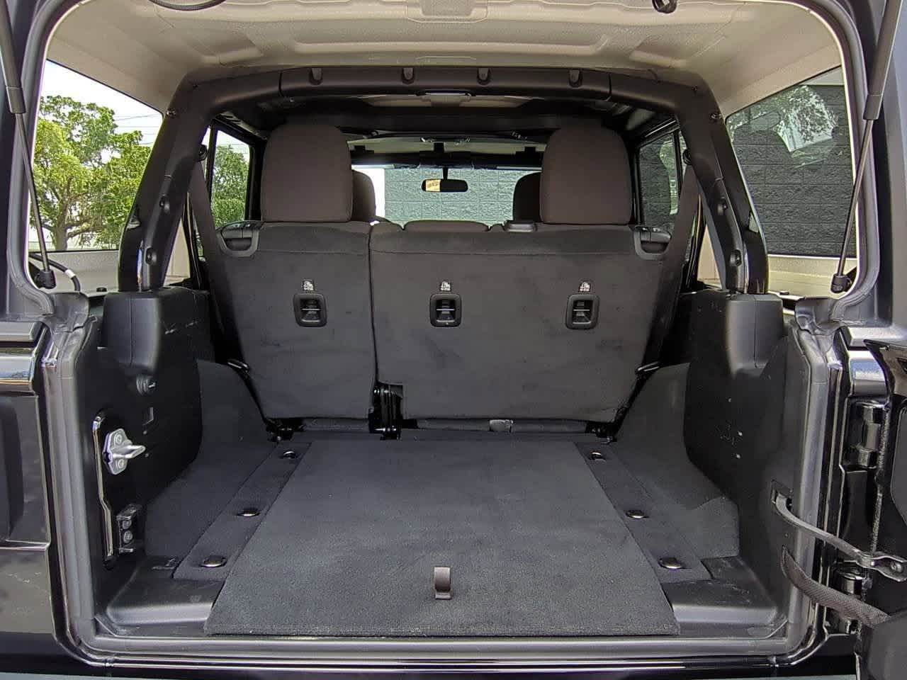 2023 Jeep Wrangler Sport S 33