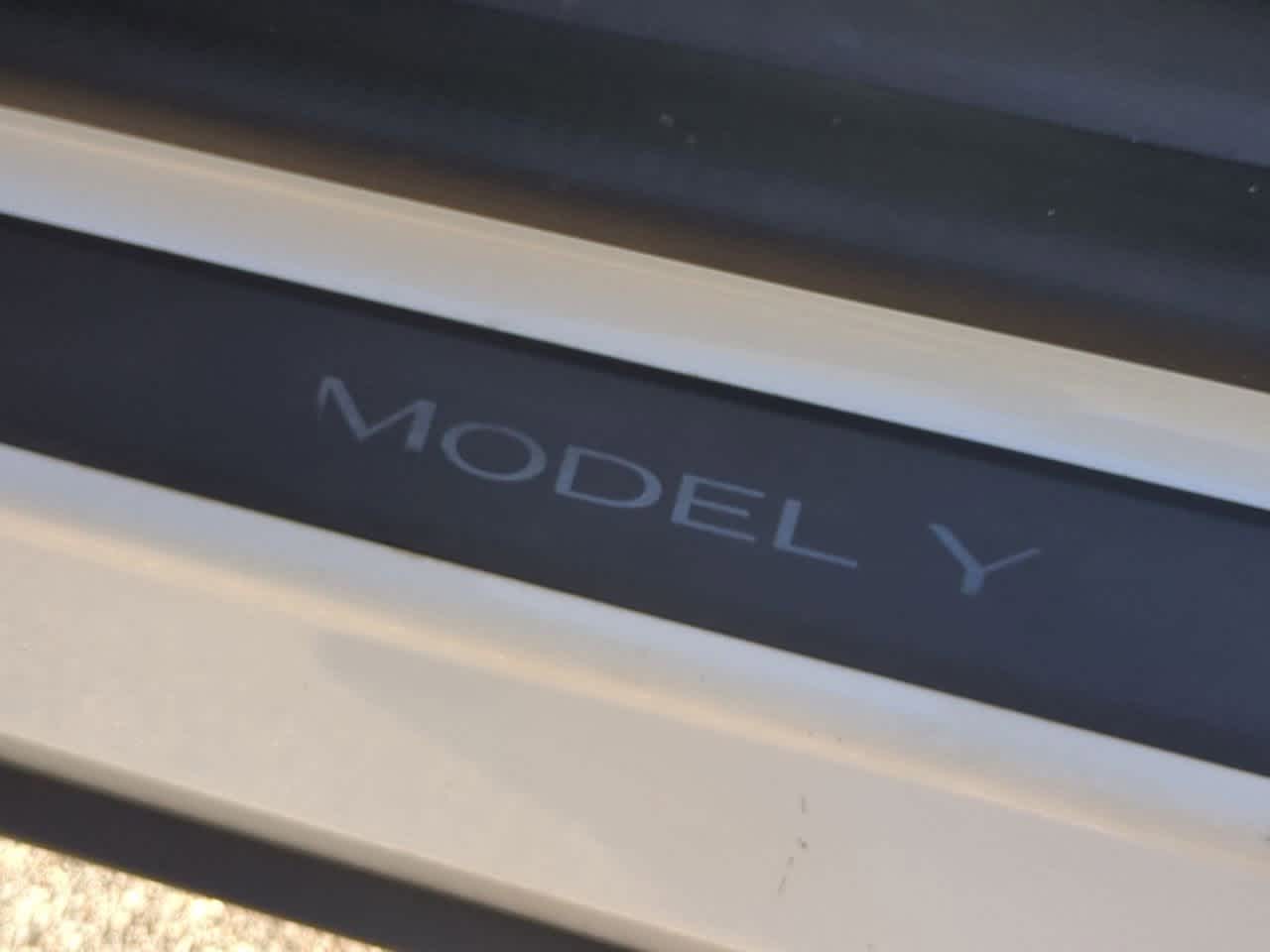 Thumbnail: 2021 Tesla Model Y - 13